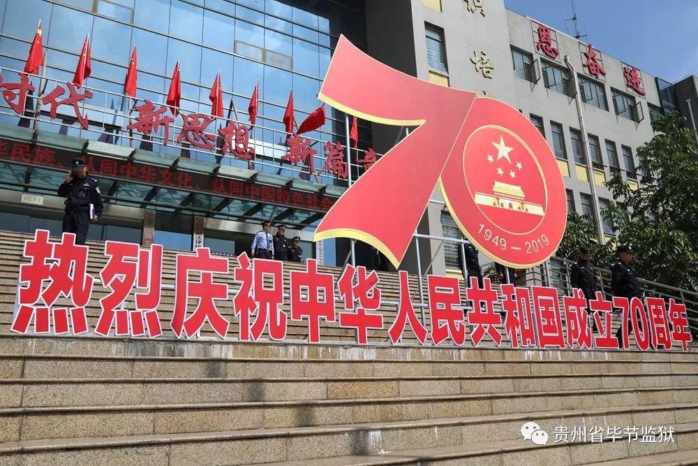 美股三大指数开盘齐涨 纳指涨0.9%
